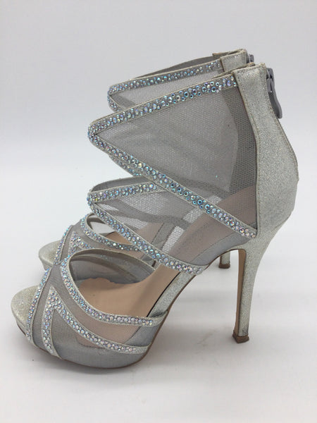 De Blossom Collection Size 6.5 Silver Heels
