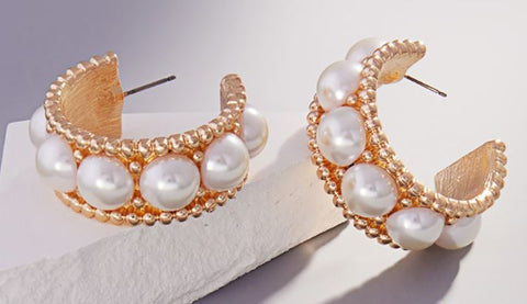 Pearl Pointed Hoop Earrings - Gold
