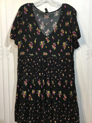 Wild Fable Size L/12-14 Black & Floral Print Dress