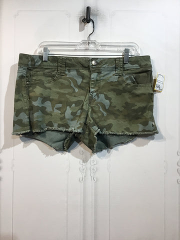L.E.i Size XL/16-18 camo Shorts