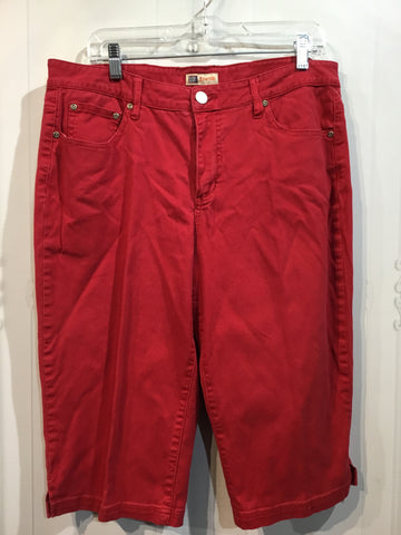 Faded Glory Size L/12-14 Red Capris/Crop