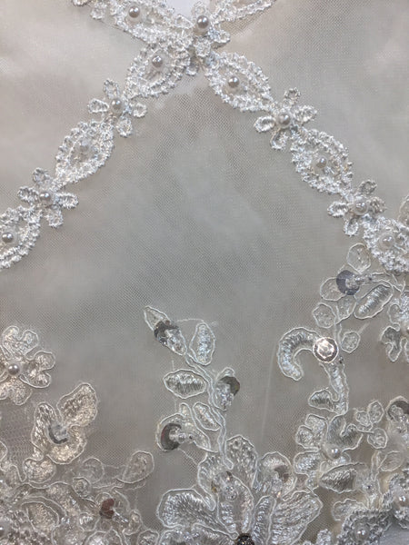 Ada's Bridal Size S/4-6 White Wedding Dress