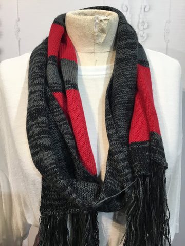 No Label Size One Size Red/grey Scarves
