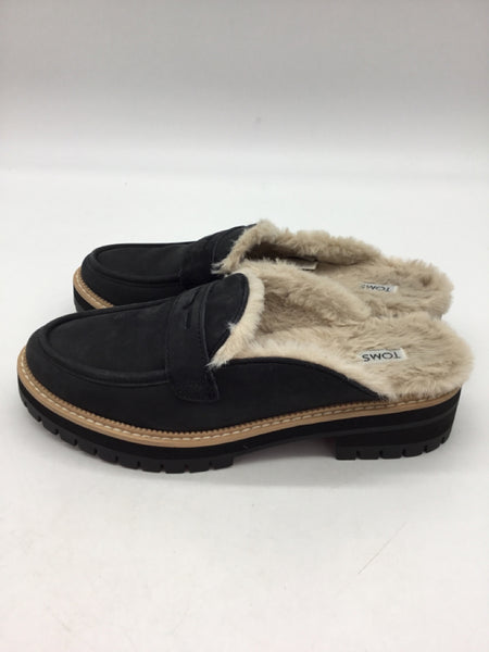 Toms Size 6.5 Grey Shoes