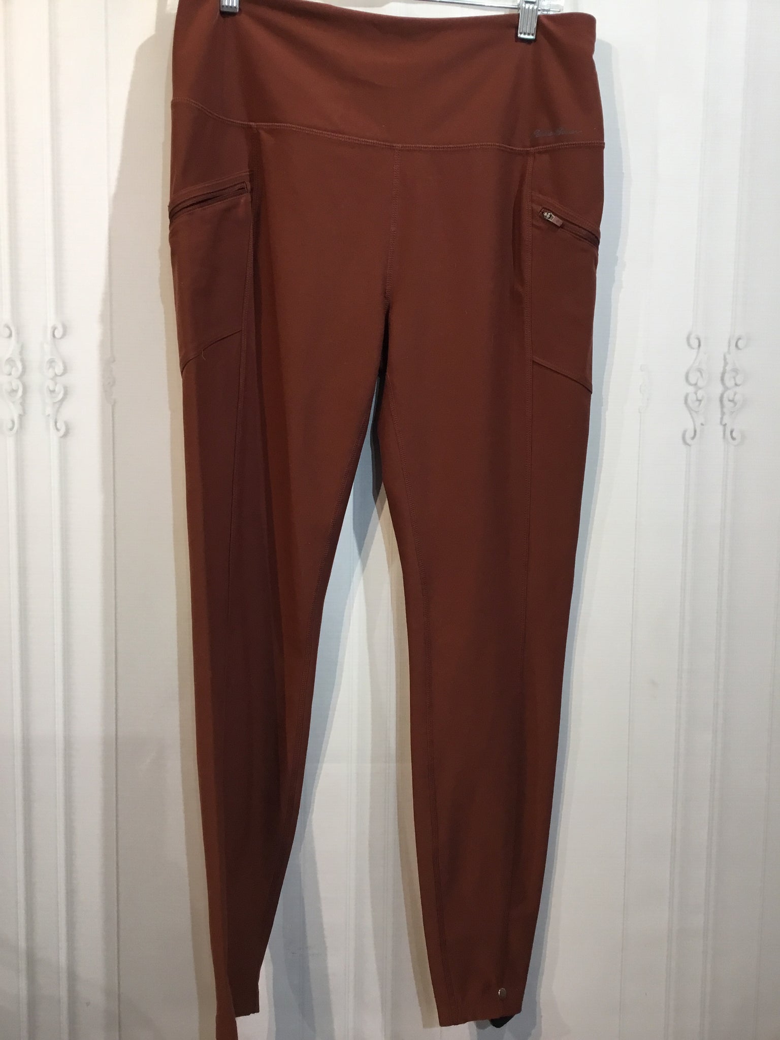 Eddie Bauer Size L Brown Athletic Wear
