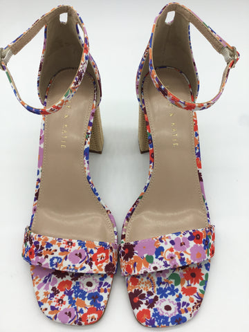 Kelly & Katie Size 9.5 White & Floral Sandals