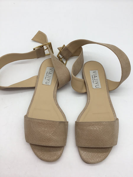 Viajiyu Size 4.5 Beige Shoes