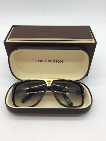LUXURY Louis Vuitton Black Sunglasses