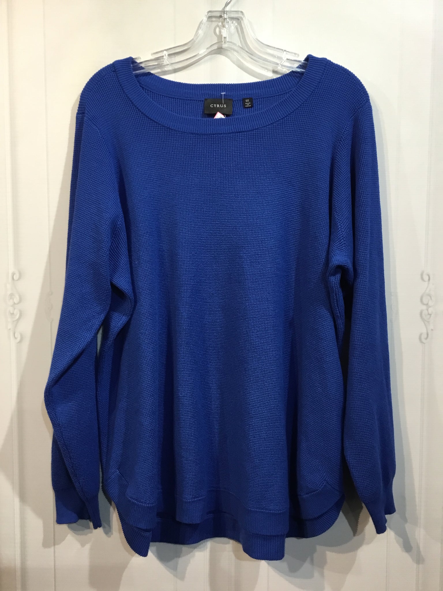 Cyrus Size 1X Blue Tops