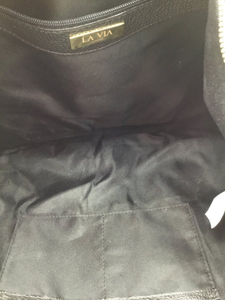 LA VIA Size Extra Large Black Purses/Wallets