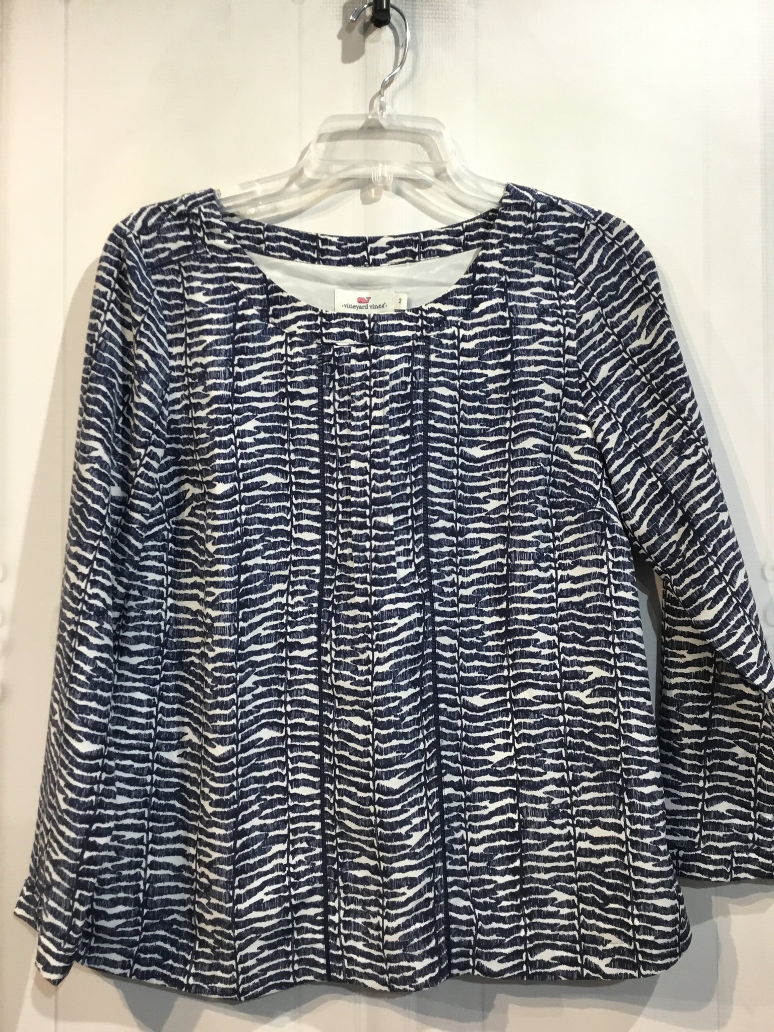 Vineyard Vines Size XS/2 Blue Tops