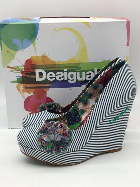 LUXURY Desigual Size 9 White Shoes