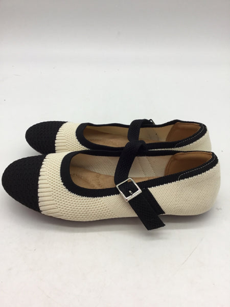Size 6 Black Shoes