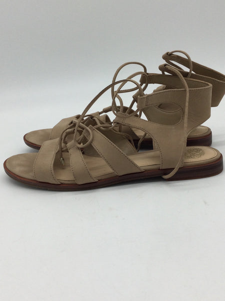 VINCE CAMUTO Size 7.5 Beige Shoes