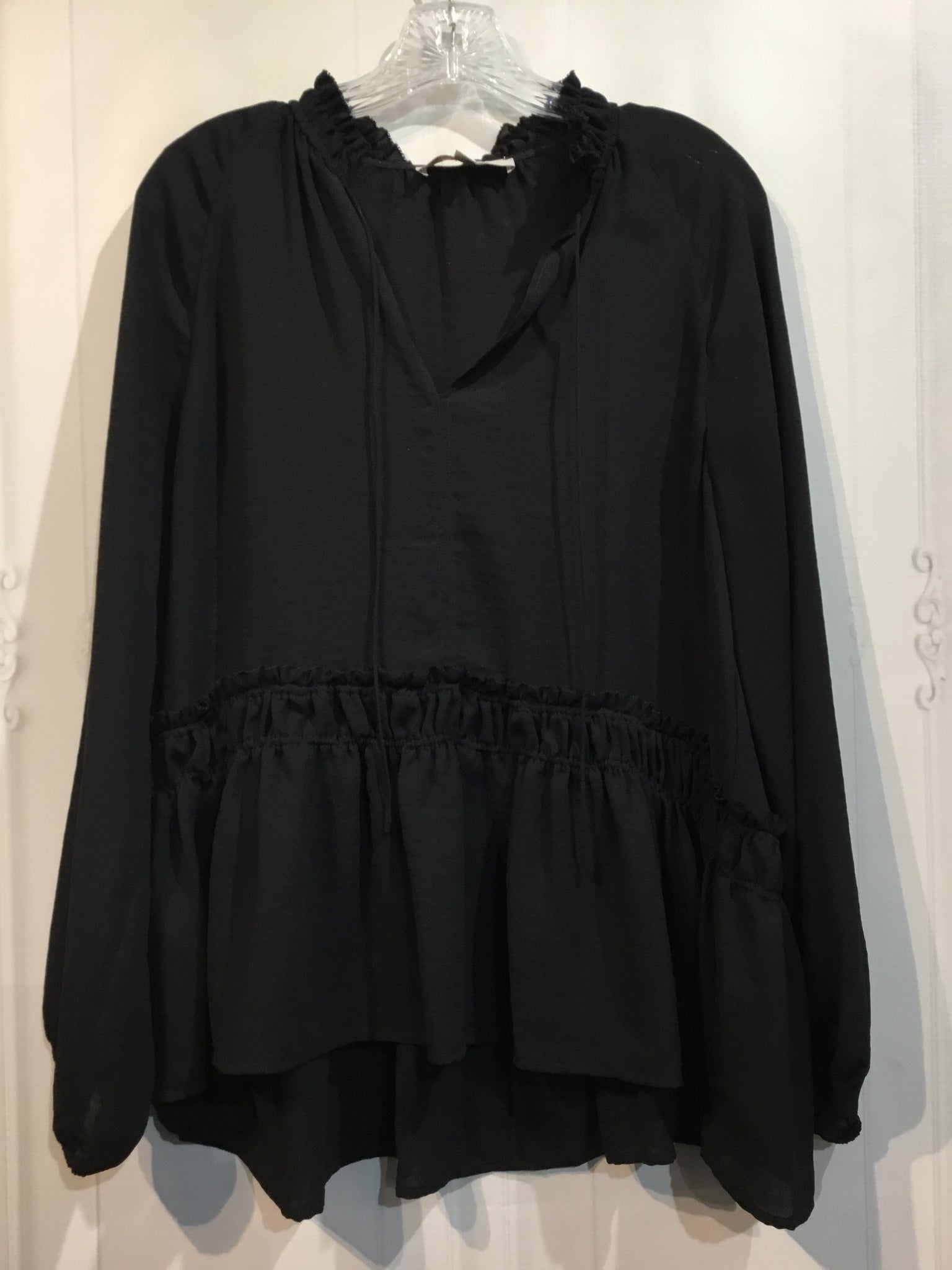 LOFT Size Medium Black Tops