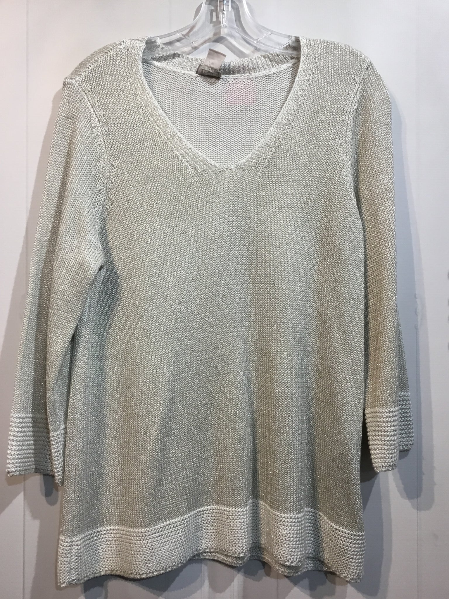 CHICO'S Size M/8 Silver Tops