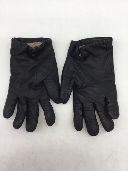 Black Winter Accessories
