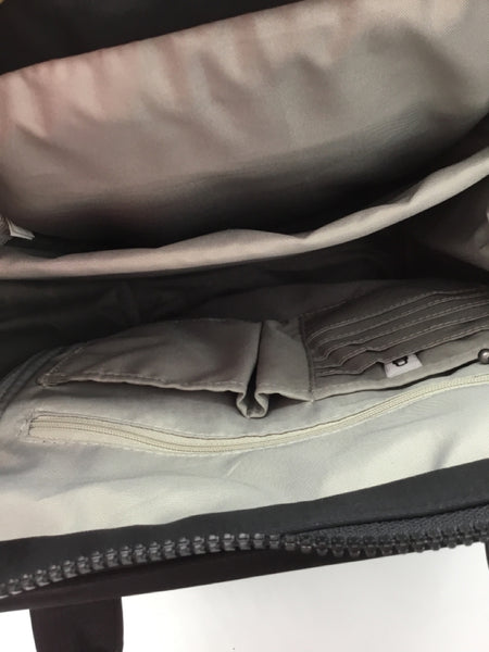 Baggallini Size Large Black Purses/Wallets