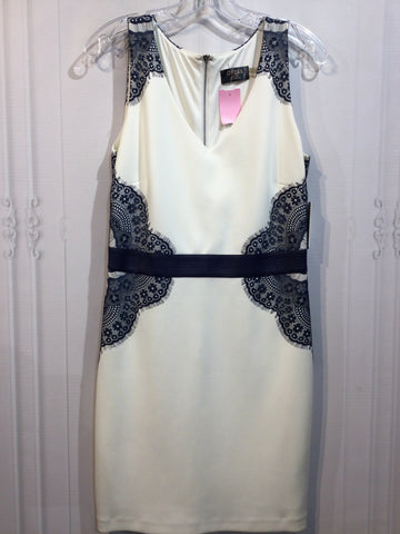 GUESS Size M/10 White DRESS/1 PIECE