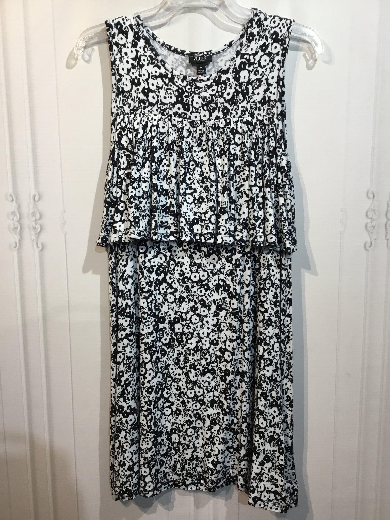 ana Size Medium White DRESS/1 PIECE
