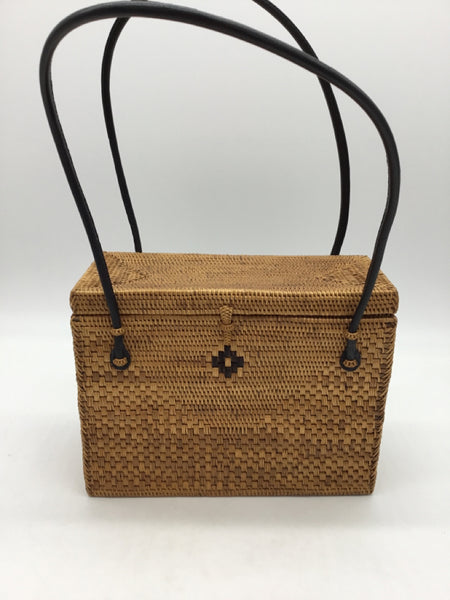 Two Cranes Size Medium Brown Purses/Wallets