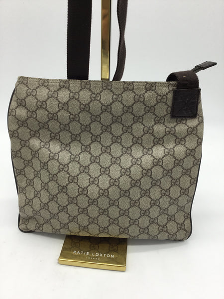 LUXURY - GUCCI Grey Monogram Crossbody