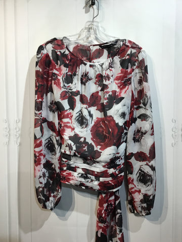 White House Black Market Size S/6 White Tops
