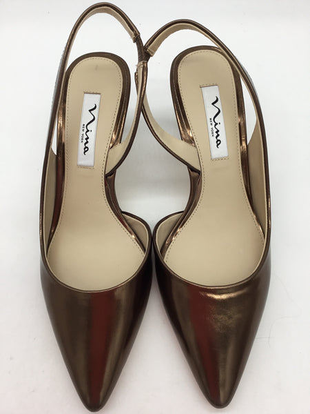 NINA Size 8.5 Gold Shoes