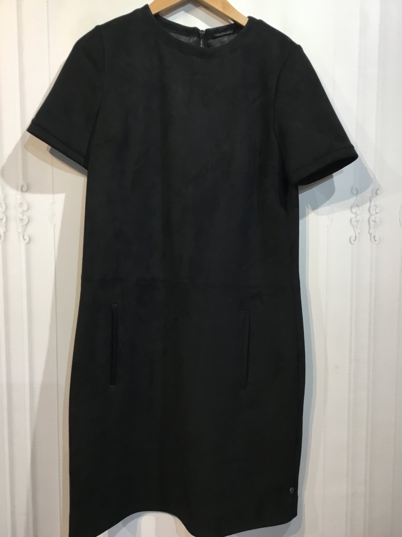 Elie Tahari Size S Black DRESS/1 PIECE