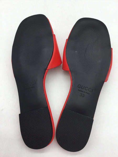 LUXURY GUCCI Size 9 Red Shoes