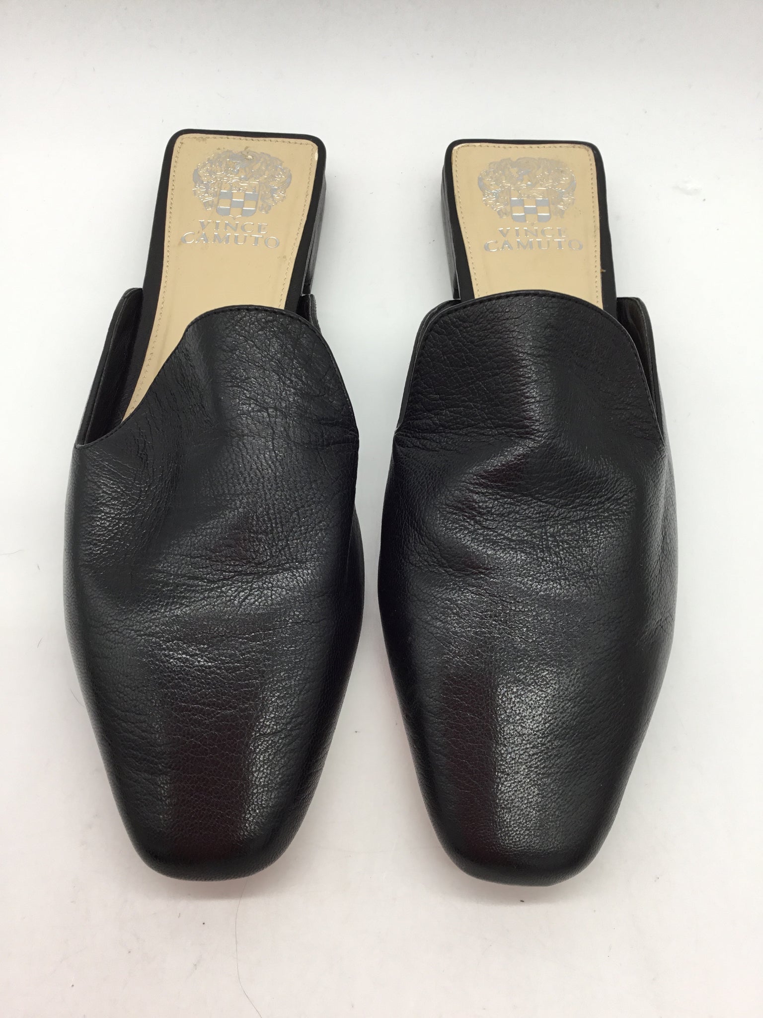 VINCE CAMUTO Size 9 Black Shoes