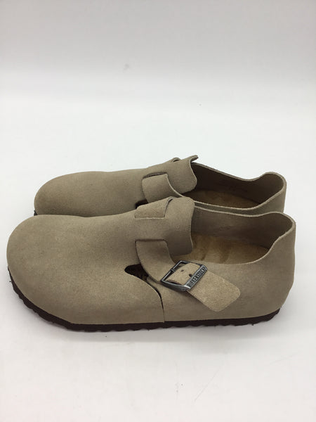 Birkenstock Size 7 Beige Shoes