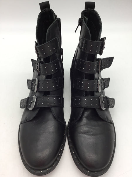Steve Madden Size 8.5 Black Shoes
