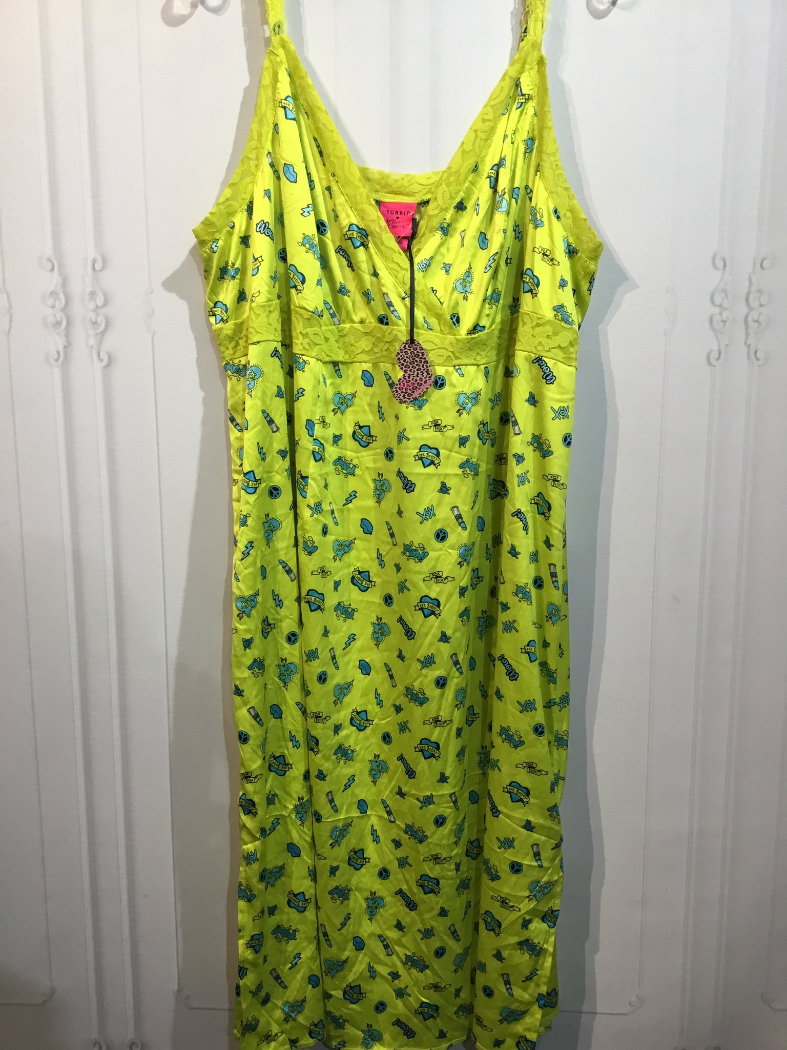 NWT - Torrid x Betsey Johnson Size 3X/22-24 Yellow DRESS/1 PIECE
