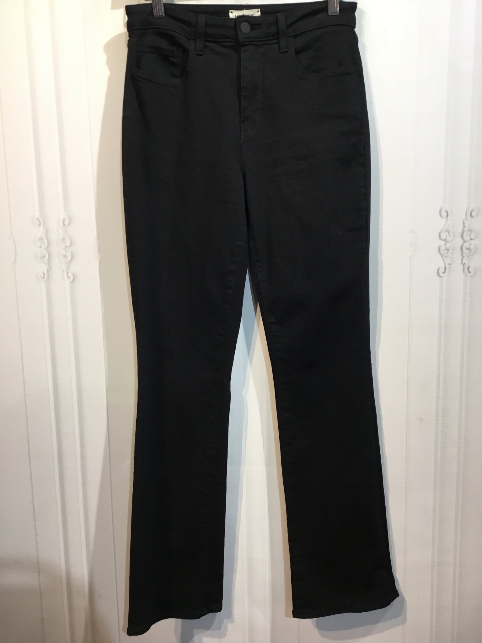 LUXURY L'Agence Size S/4 Black Bottoms