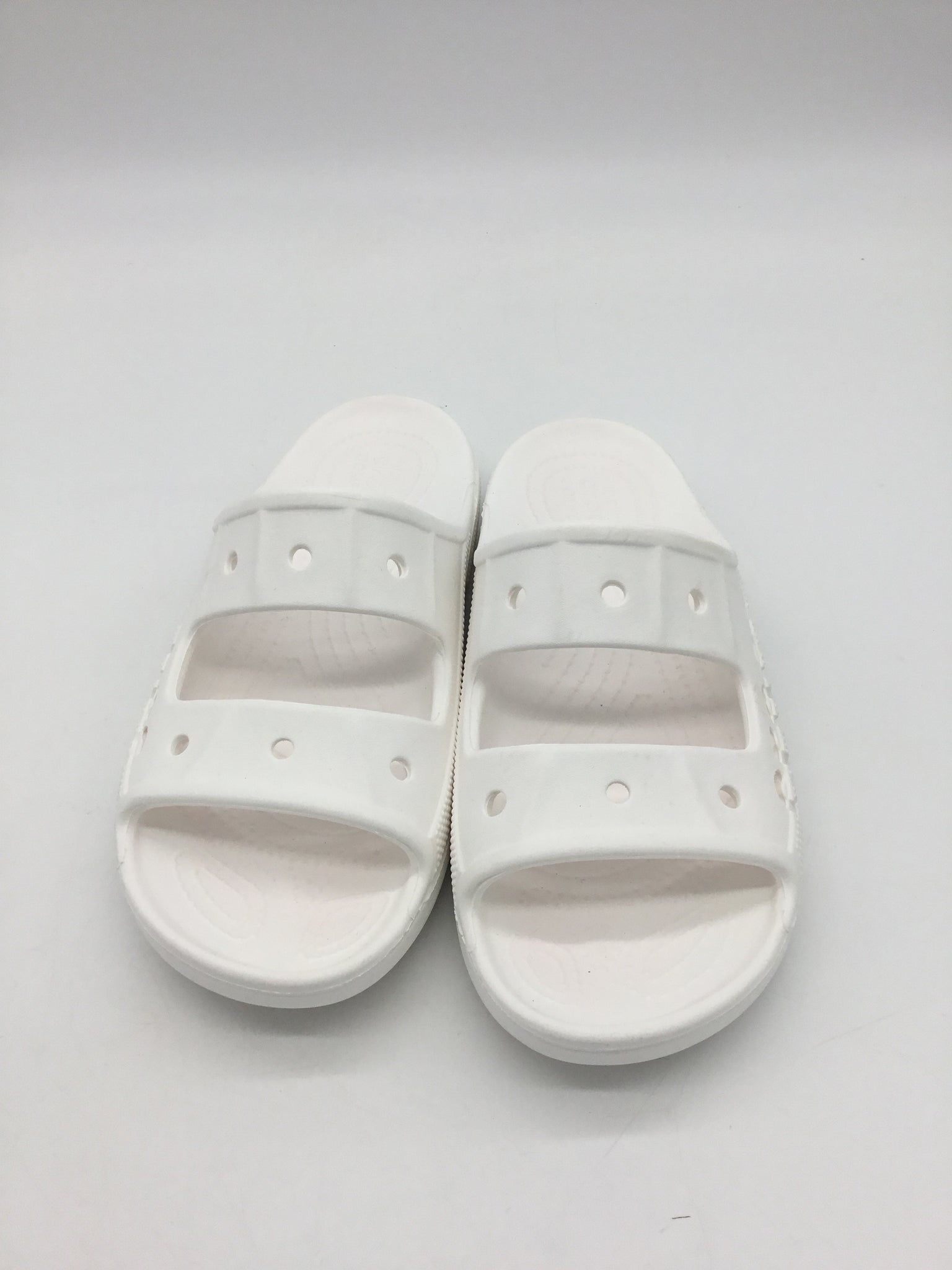 Crocs Size 8 White Shoes