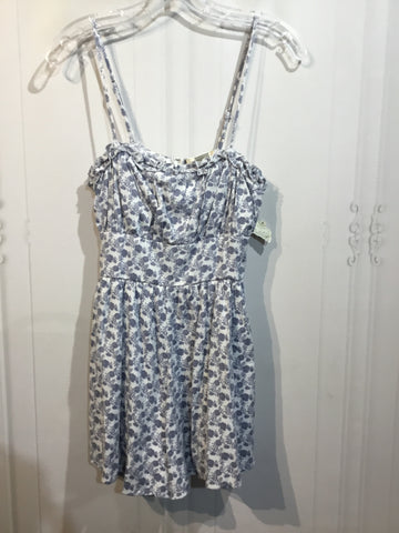 Altar'd State Size M White DRESS/1 PIECE