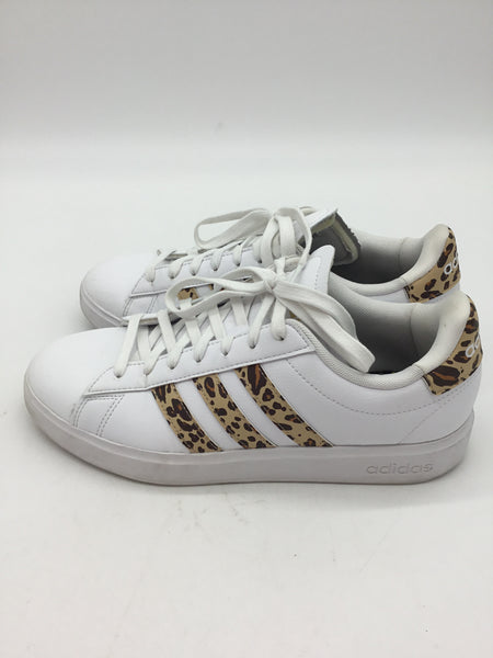 Adidas Size 9.5 White Shoes