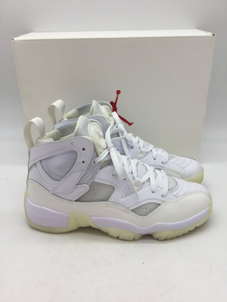 Jordan Size 9 White Shoes