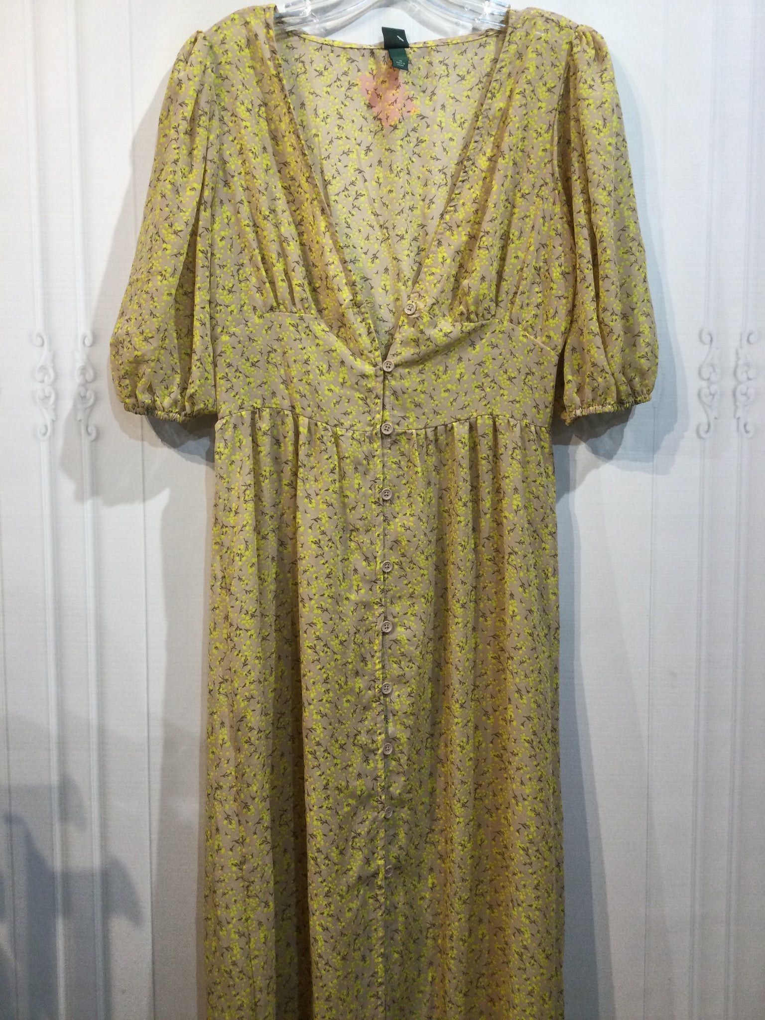 Wild Fable Size Medium Beige DRESS/1 PIECE