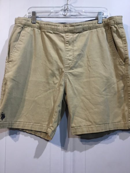 US Polo Assoc. Size Extra Large Beige Men's