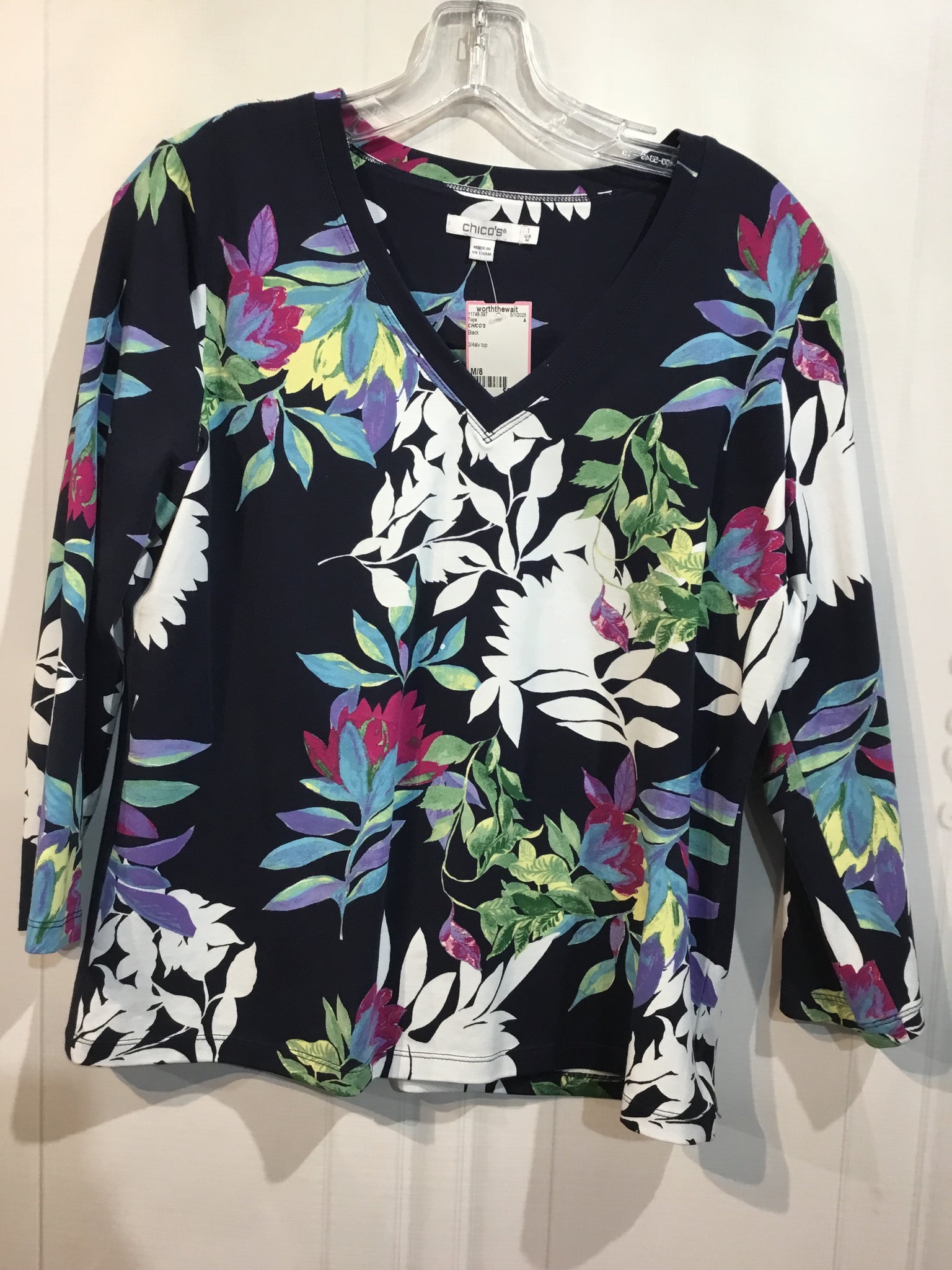 CHICO'S Size M/8 Black Tops