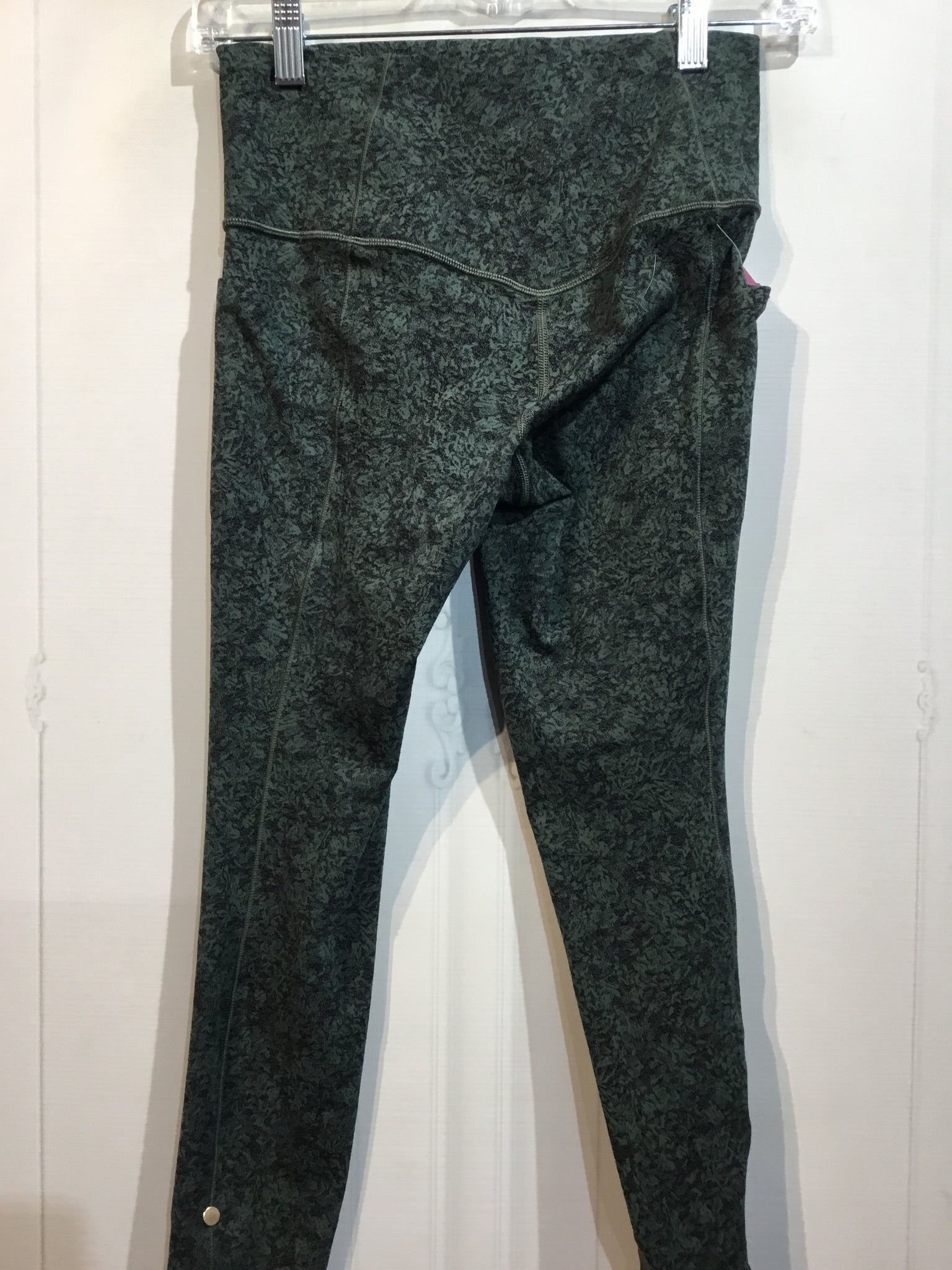 Athleta Size Extra Small Green Athletic Wear