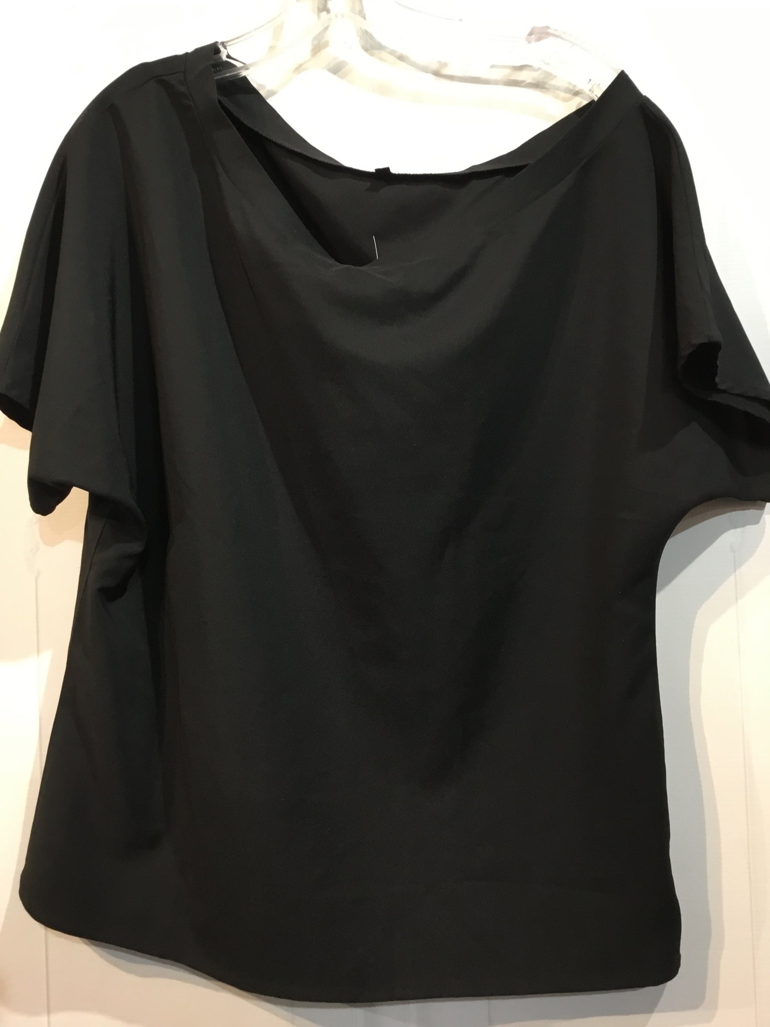 Size Large Black Tops