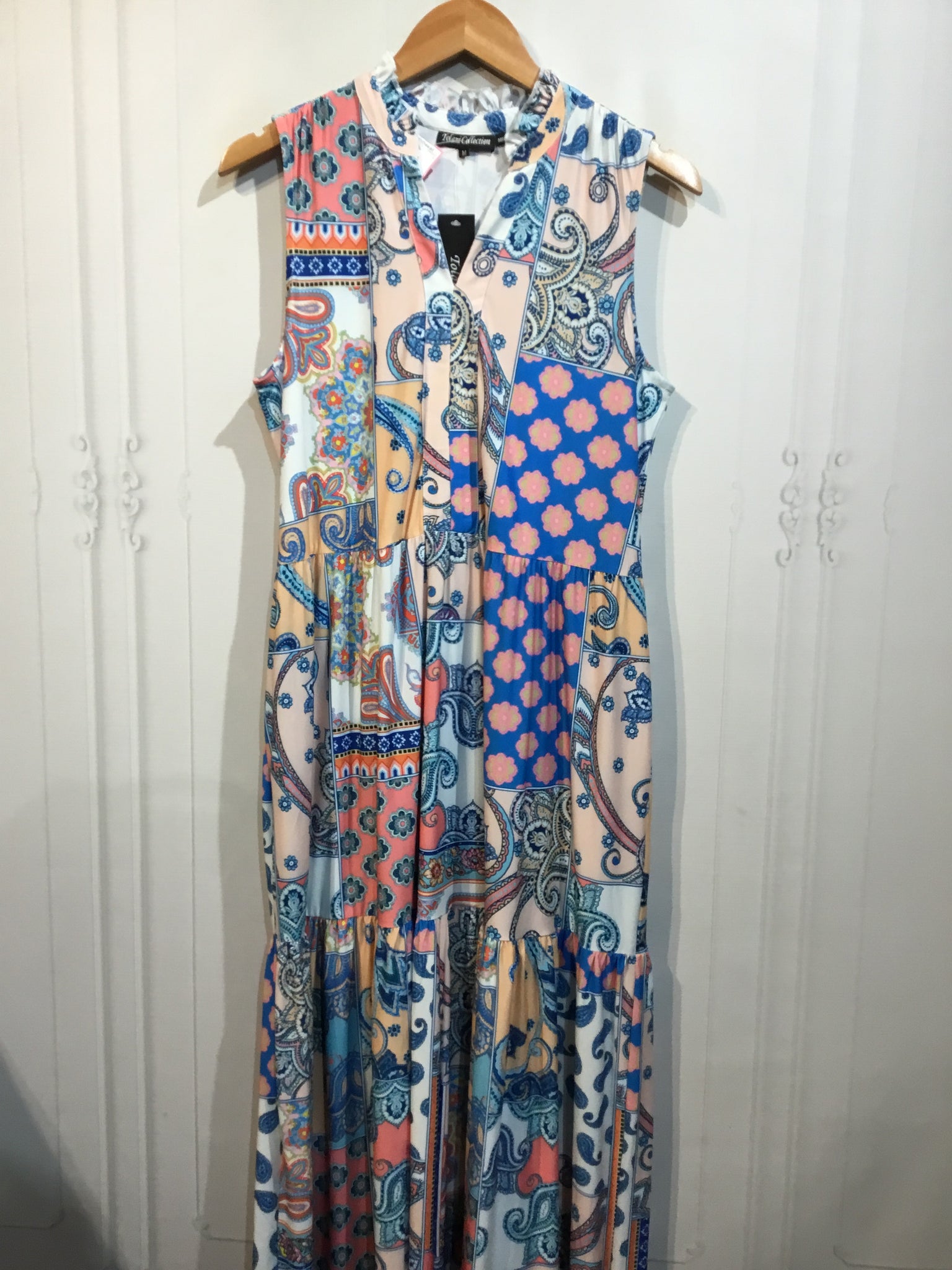 LUXURY NWT Tolani Size Medium White DRESS/1 PIECE