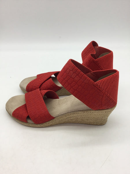 Size 7 Red Shoes