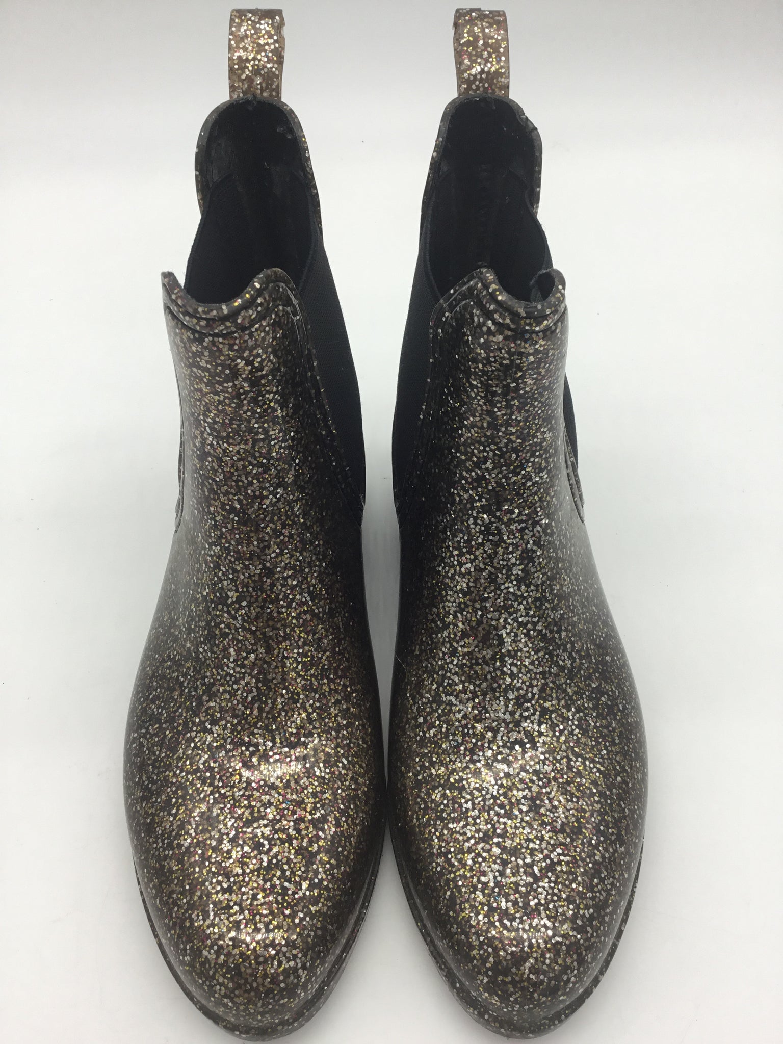 Report Size 5.5 Black Shoes