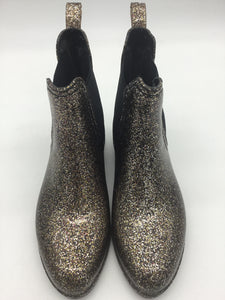 Report Size 5.5 Black Shoes