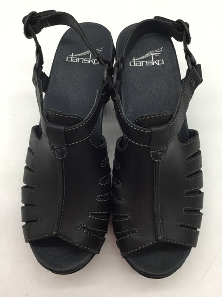 Dansko Size 7 Black Shoes