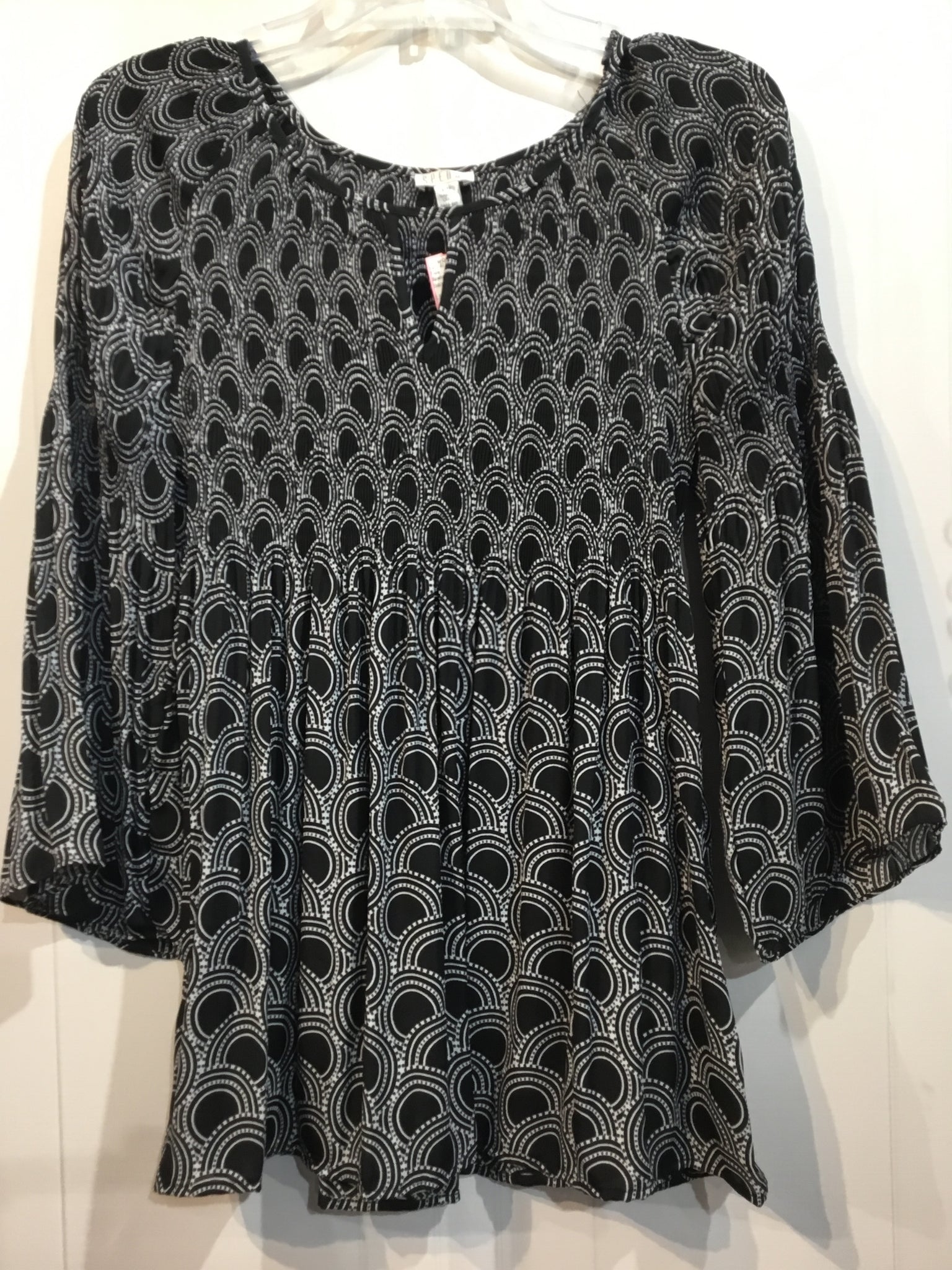 Spense Size Small Black Tops